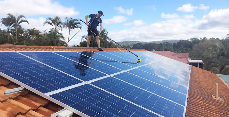 Limpeza de Placas Solares - Guia Completo